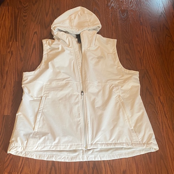 The North Face Jackets & Blazers - The North Face Women's windwall Hooded Vest